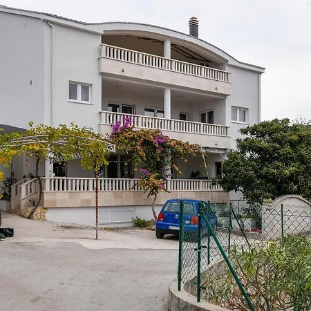 Angela Apartment Orebic