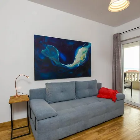 Angela Apartment *