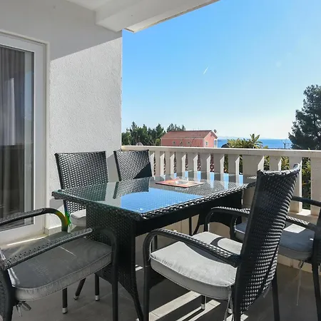 Apartment Angela Orebic