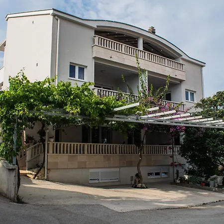 Angela Apartamento